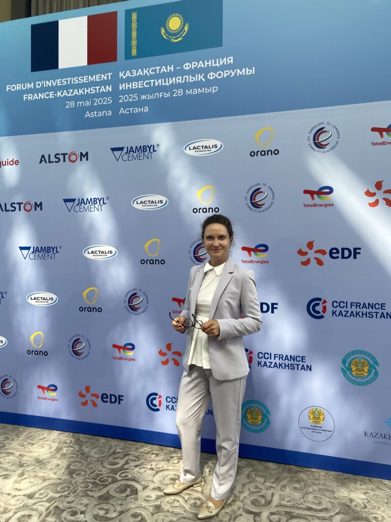 Representantes en el Foro Francia–Kazajistán 2025 en Astana